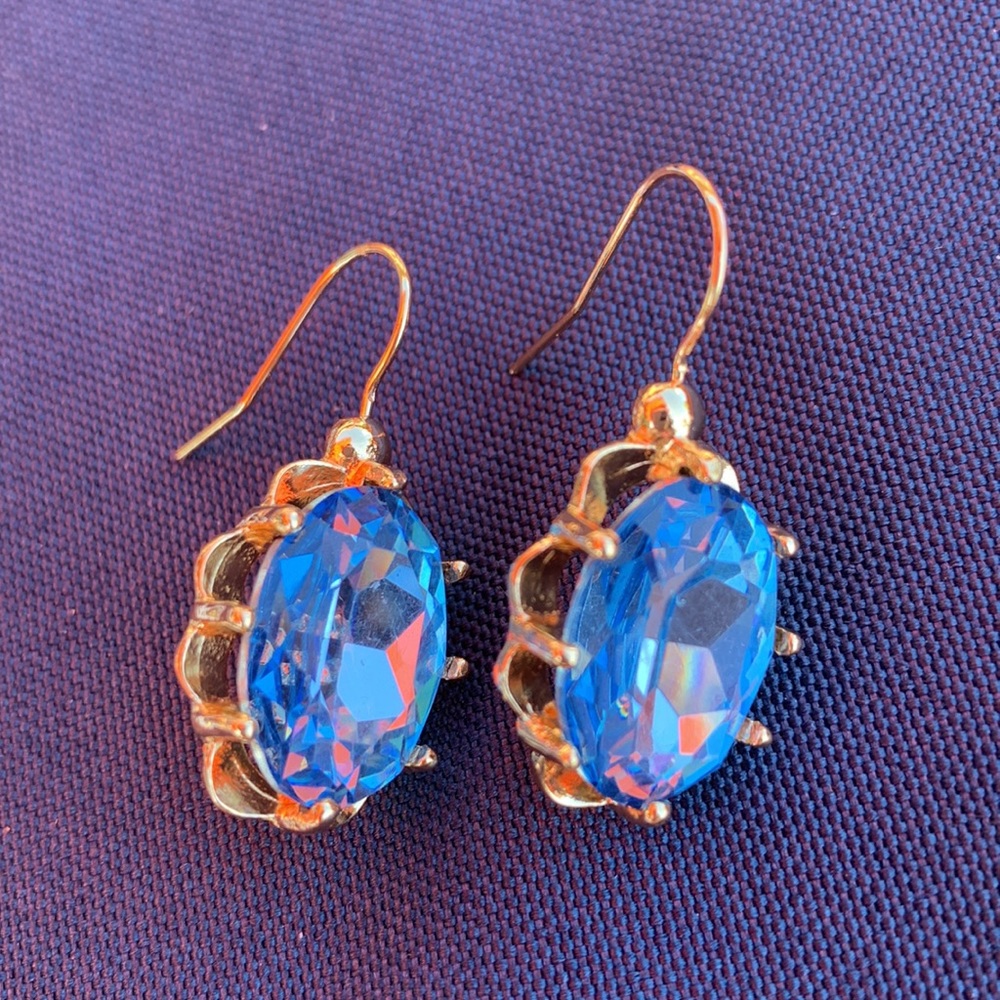 🚨SOLD ELSEWHERE!🚨Pretty Oval Blue Faux Stone Drop Earrings - Picture 1 of 4